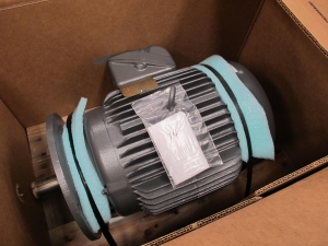 MOTOR, ELECTRIC TYPE, 8.7 HORSEPOWER, 460VAC ELEC RATING, 1725 RPM, INSULATION CLASS F, 215TD FRAME, 12.3 AMPS, TEFC, CAST IRON FRAME ENCLOSURE, CONTINUOUS DUTY, 1.15 SERVICE FACTOR, 1-3/8" SHAFT. DYNAMIC SOLUTIONS DRAWING SON43300540 REV H. SEE ATTACHMENT IN SERVICE FOR OBJECTS FOR: 1/8" THICK NEOPRENE GASKETS - JUNCTION BOX TO FRAME, JUNCTION BOX CENTER. ADD A NEOPRENE SLINGER A, PART # SON43300540 (MOD 1) (W-44) LOADING & HANDLING FEE $15-